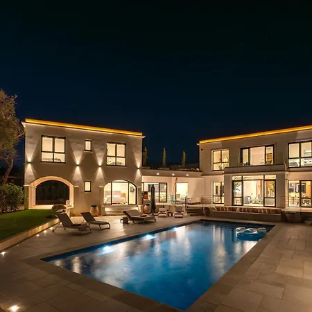 Blue Pearl 10 Pers Piscine Chauffee 10 Minutes A Pieds Sainte-Lucie de Porto-Vecchio