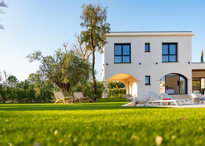 Blue Pearl 10 Pers Piscine Chauffee 10 Minutes A Pieds Sainte-Lucie de Porto-Vecchio