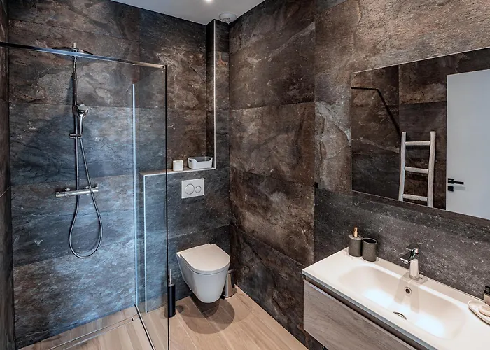 Blue Pearl 10 Pers Piscine Chauffee 10 Minutes A Pieds *