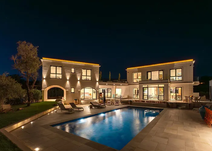 Blue Pearl 10 Pers Piscine Chauffee 10 Minutes A Pieds Sainte-Lucie de Porto-Vecchio