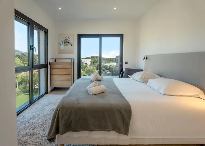 Blue Pearl 10 Pers Piscine Chauffee 10 Minutes A Pieds *