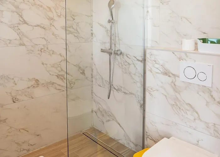 Blue Pearl 10 Pers Piscine Chauffee 10 Minutes A Pieds Sainte-Lucie de Porto-Vecchio