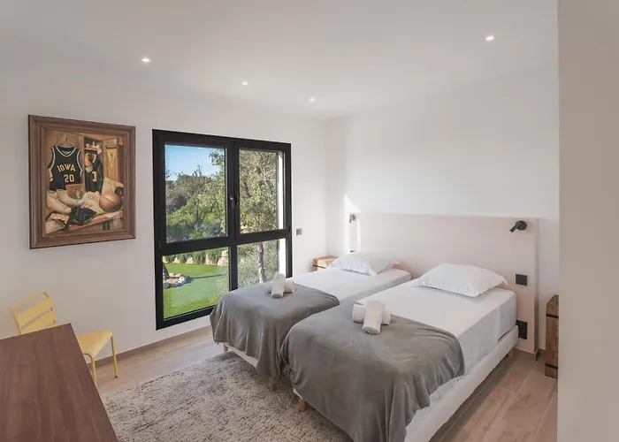 Blue Pearl 10 Pers Piscine Chauffee 10 Minutes A Pieds *